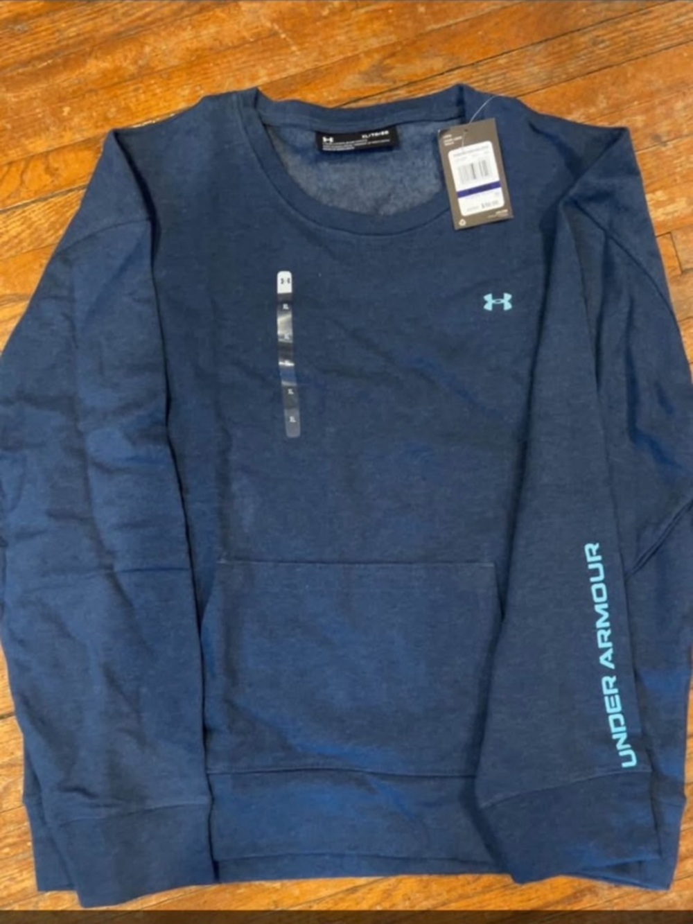 Under Armour crewneck size XL NWT